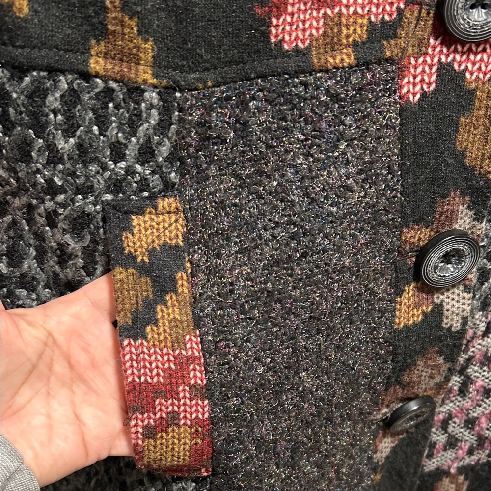 Chic Patchwork Cape Coat with Floral Accents - image 4